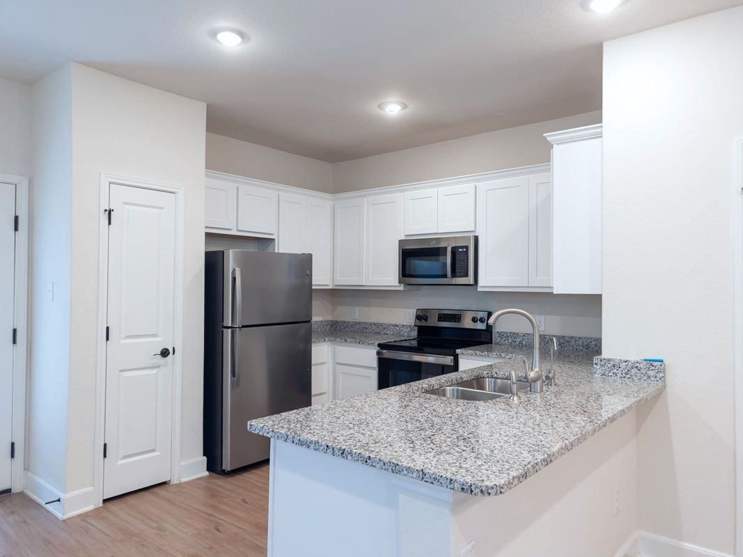 13837 Enzo Gate - Photo 5 of 26