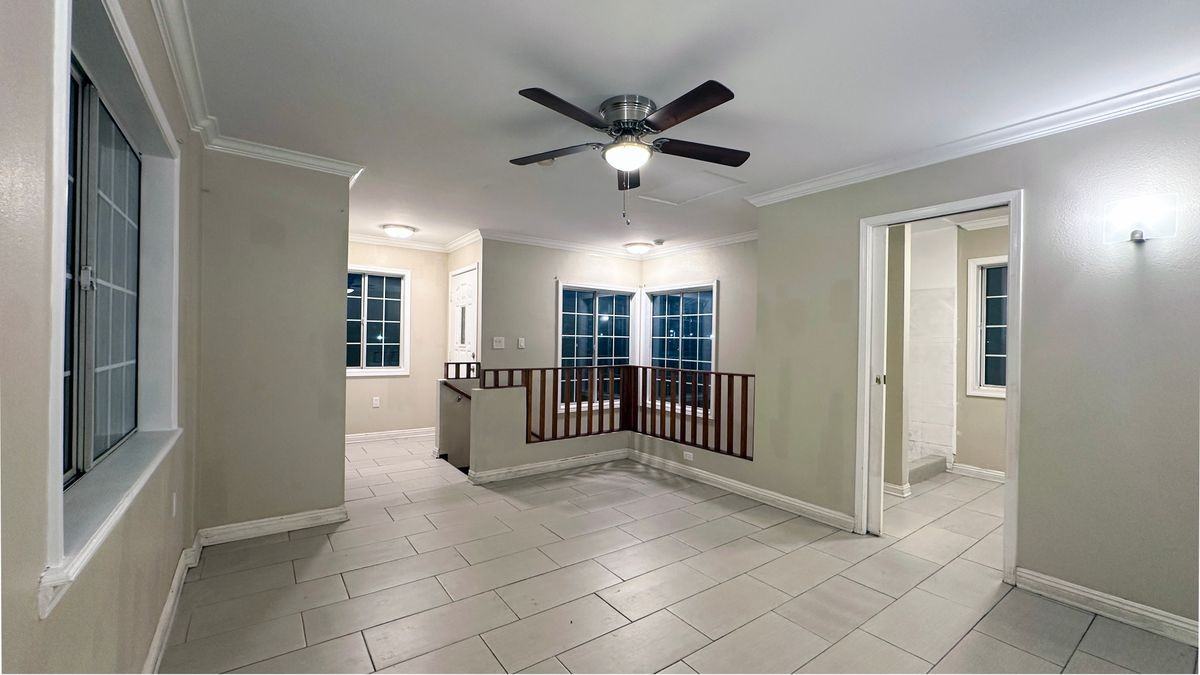 9929 Alesia St - Photo 7 of 17