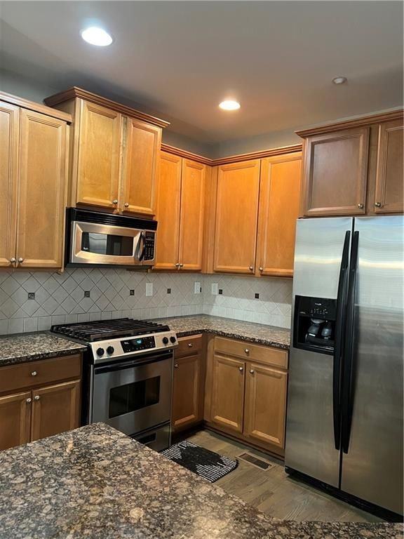 608 Maple Grove Way - Photo 5 of 8