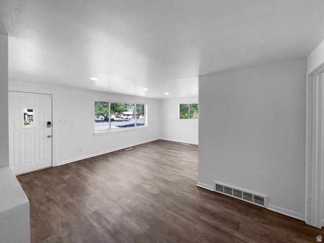 270 N 500 E - Photo 2 of 18