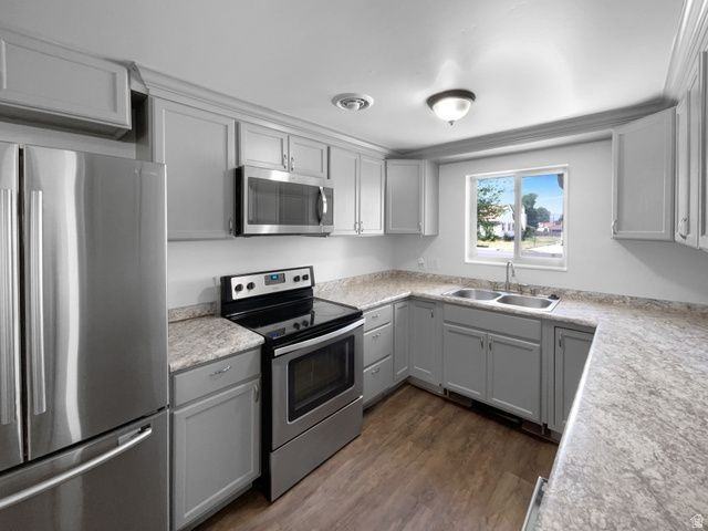 270 N 500 E - Photo 4 of 18