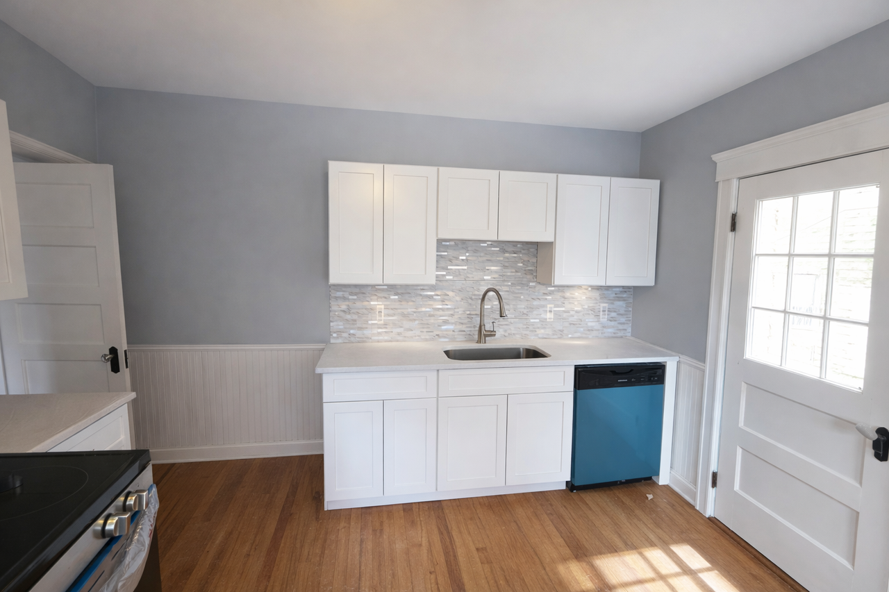 612 Grove St #2 - Photo 4 of 10