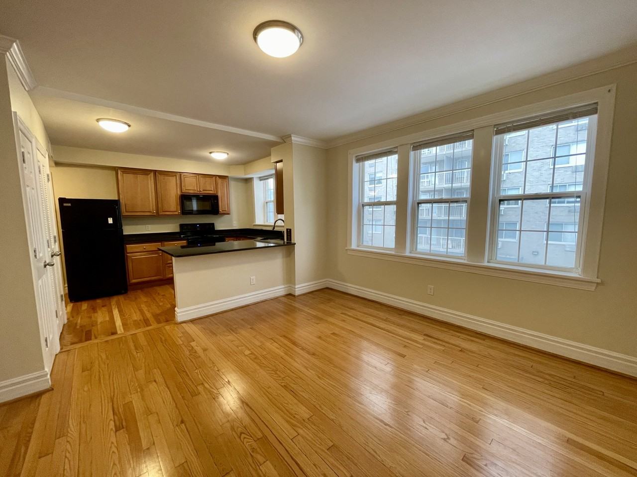 6221 Rosebury Ave #2E - Photo 6 of 22