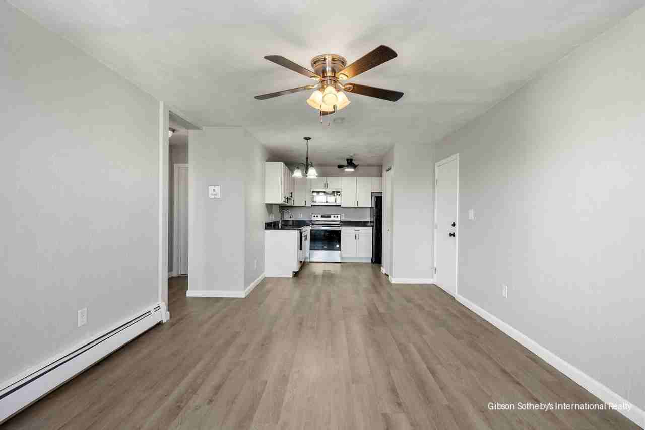 22 Irving St #15 - Photo 4 of 25