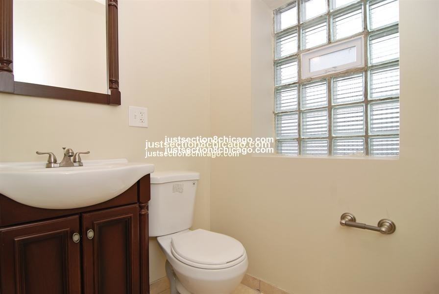 1524 S Harding Ave #3F - Photo 2 of 6