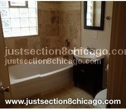 4948 W Walton St #1 - Photo 2 of 4