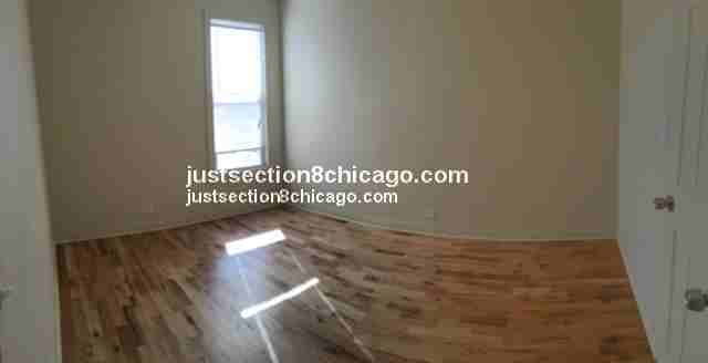 1025 N Leamington Ave #2 - Photo 4 of 6