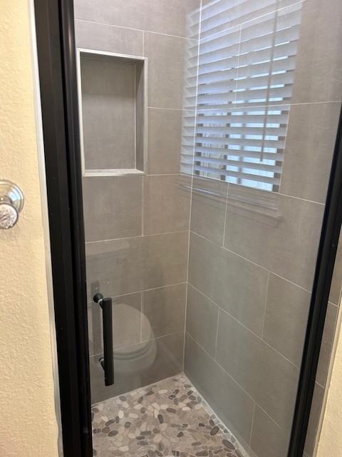 304 Bush St - Photo 7 of 25