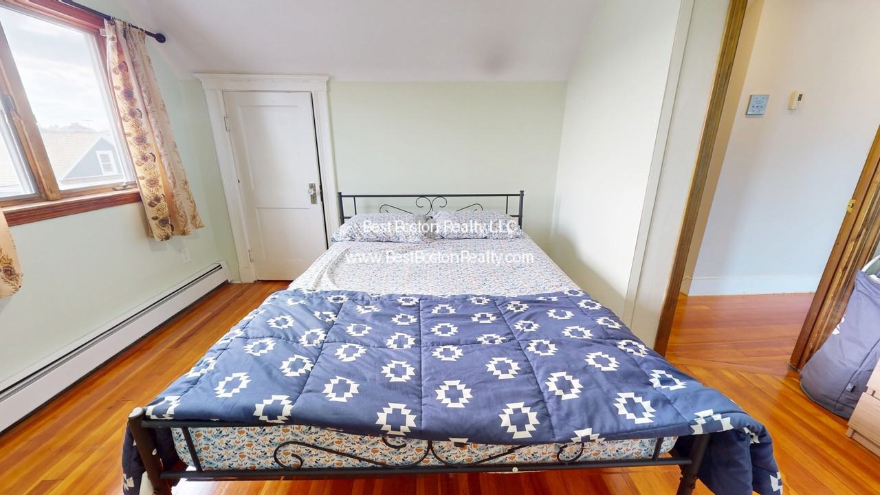 15 Stanley Ave #3 - Photo 6 of 13