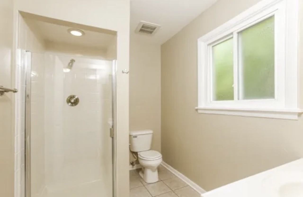 1461 Deerfield Rd - Photo 5 of 7