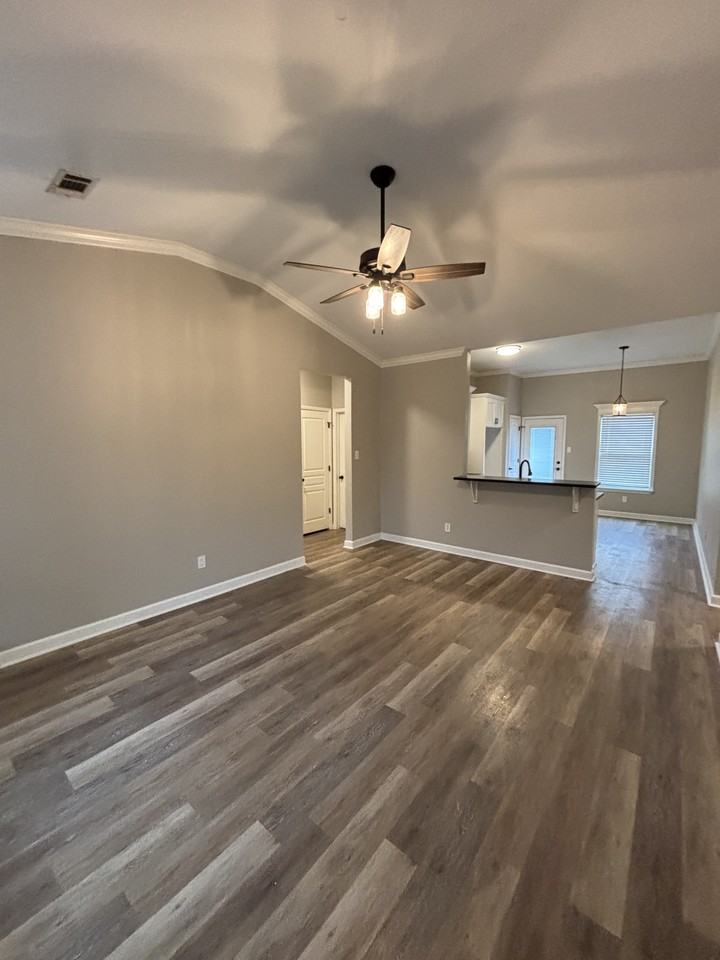 30 Woodhaven Dr - Photo 4 of 16