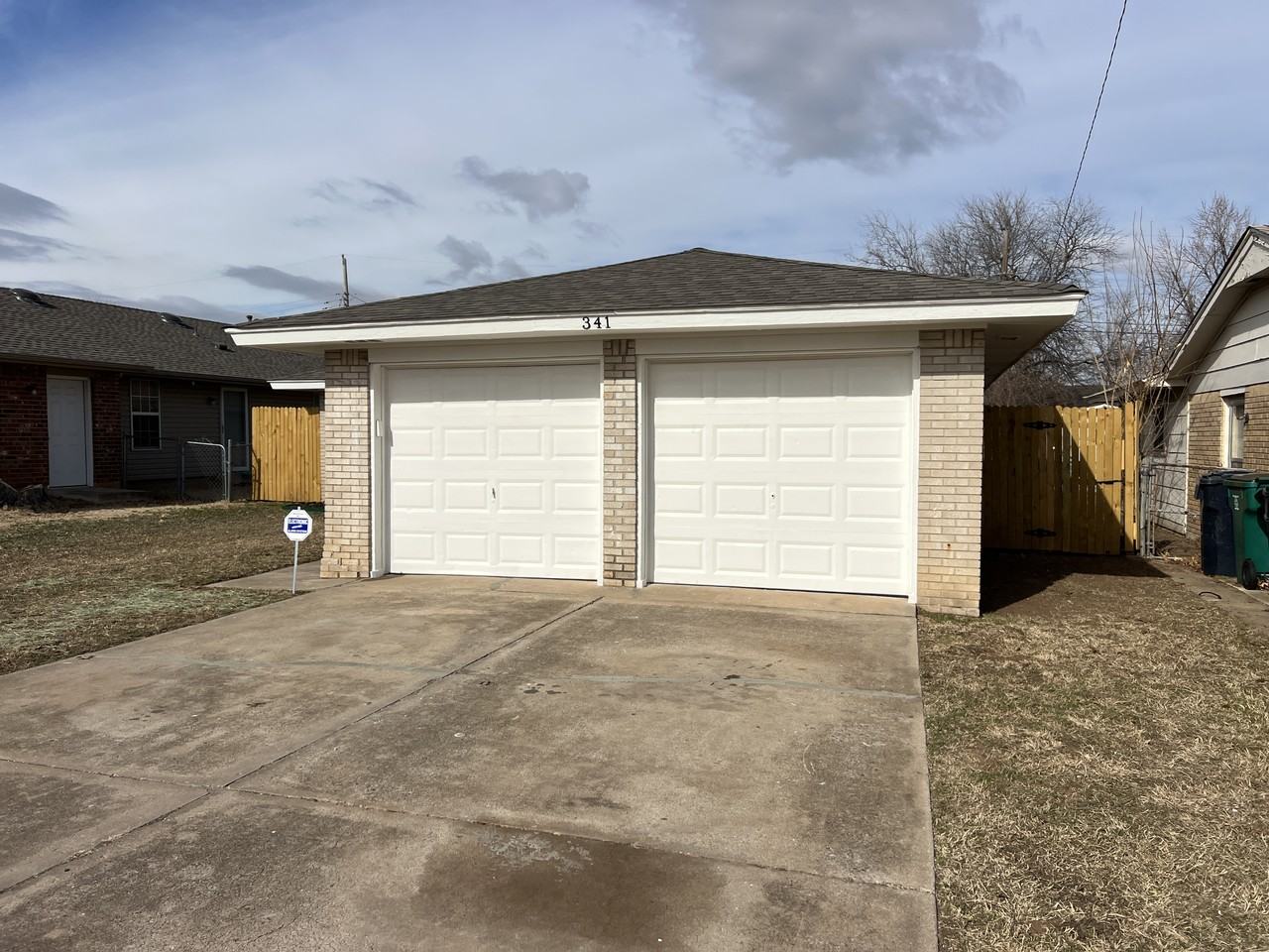 341 Nw 91st St - Photo 2 of 13