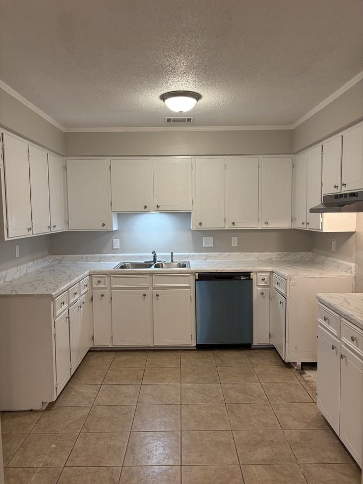 602 Timber Hill Dr - Photo 7 of 17