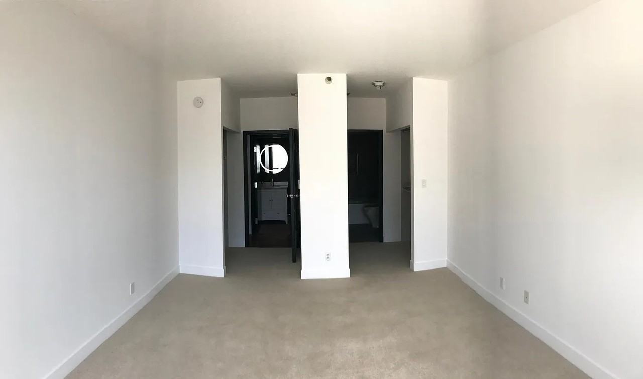 300 3rd St - Photo 4 of 6