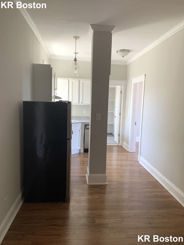 Commonwealth Ave #23 - Photo 3 of 36