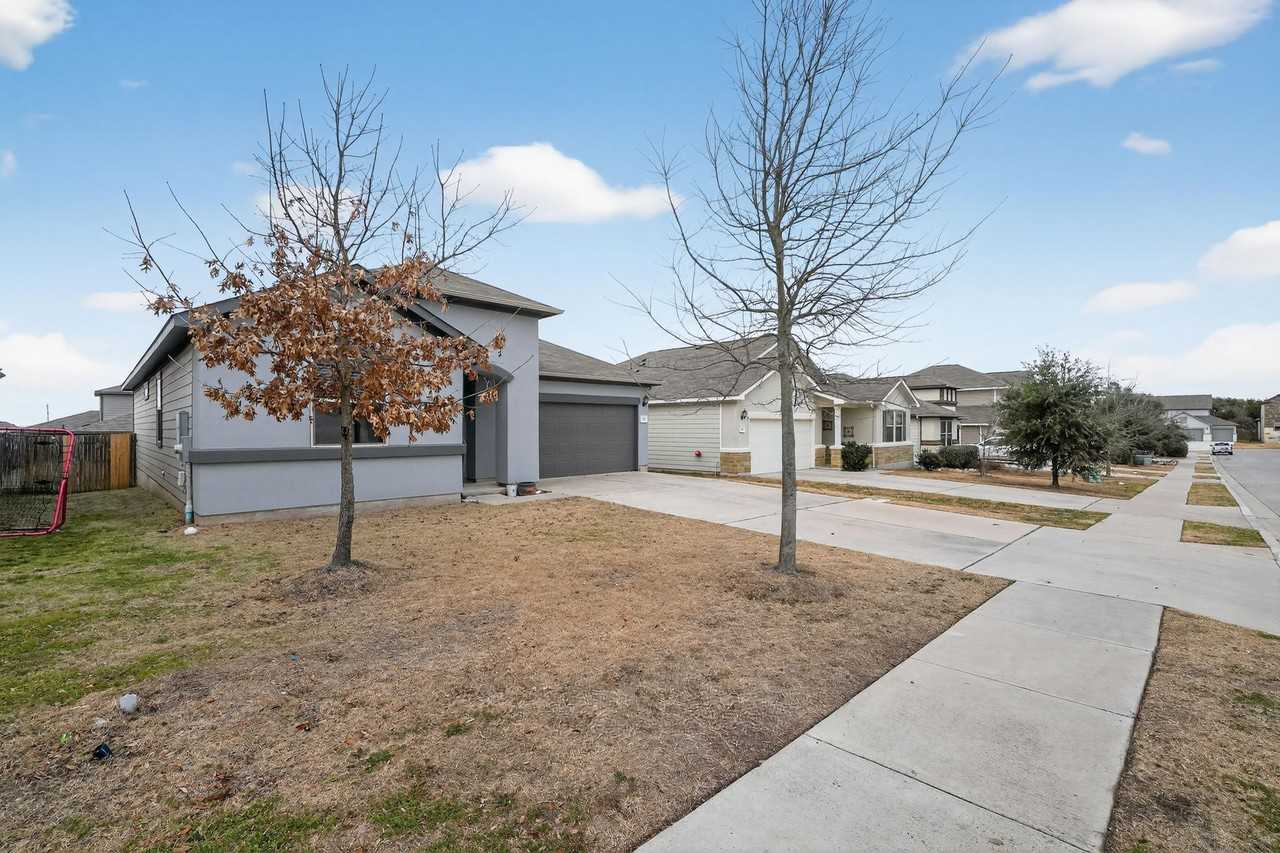 161 Flexus Ln - Photo 3 of 21