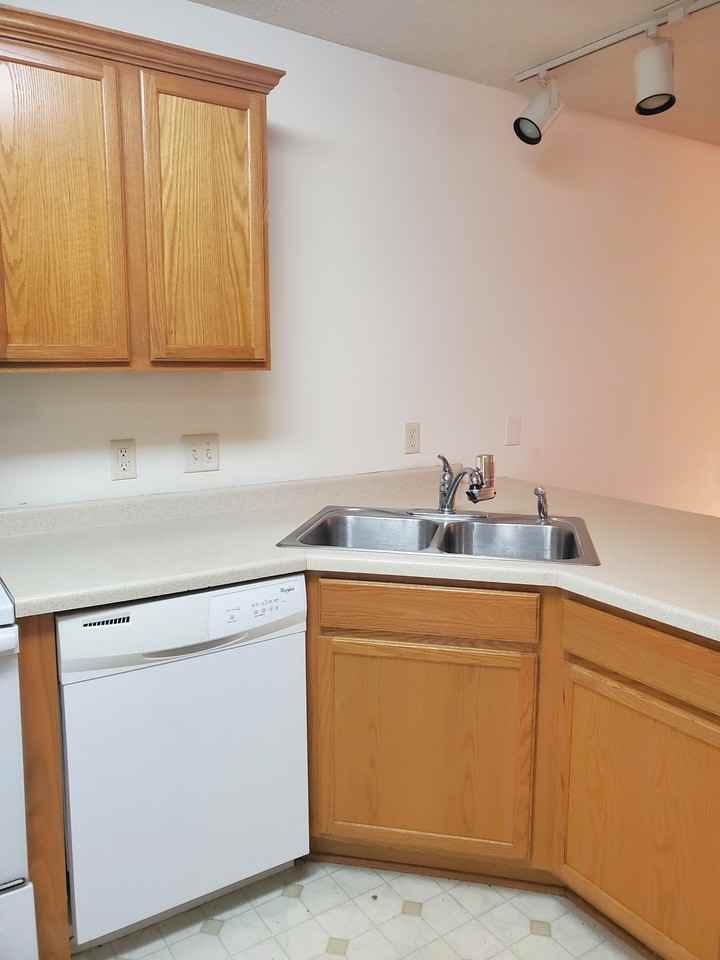 1902 Aster Bay - Photo 7 of 11