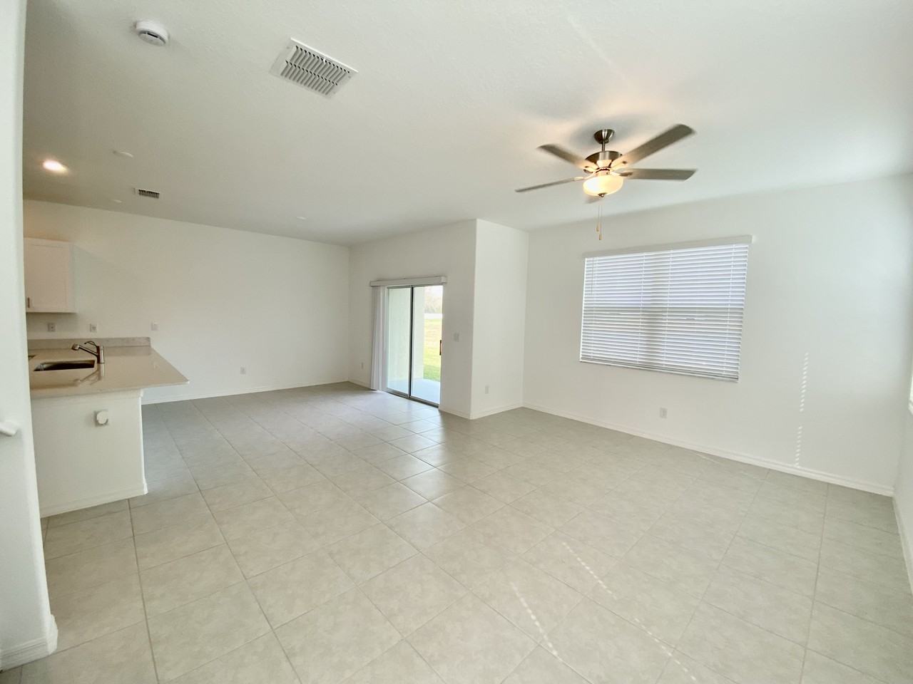 6246 Shiner St - Photo 2 of 37