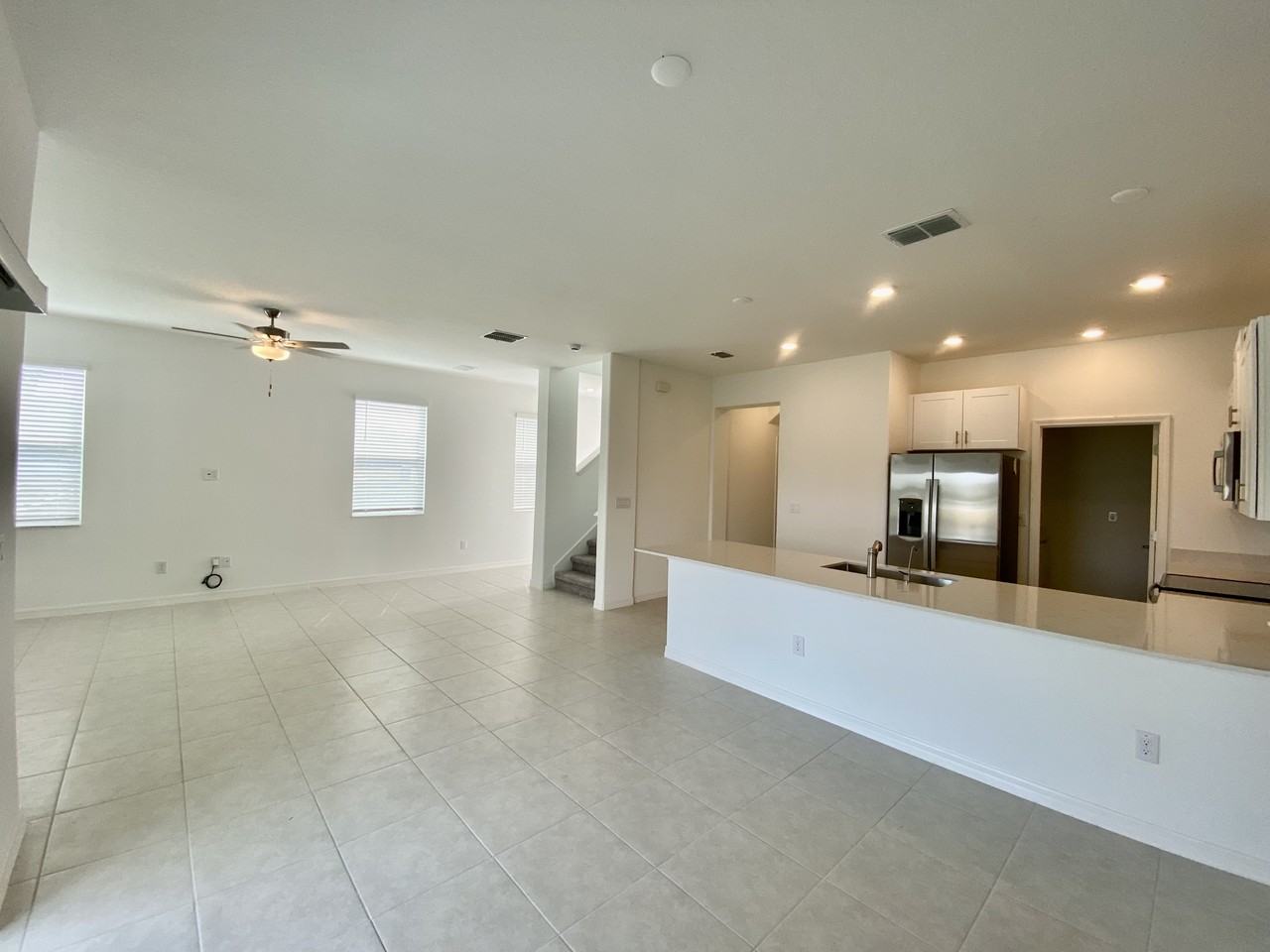 6246 Shiner St - Photo 5 of 37