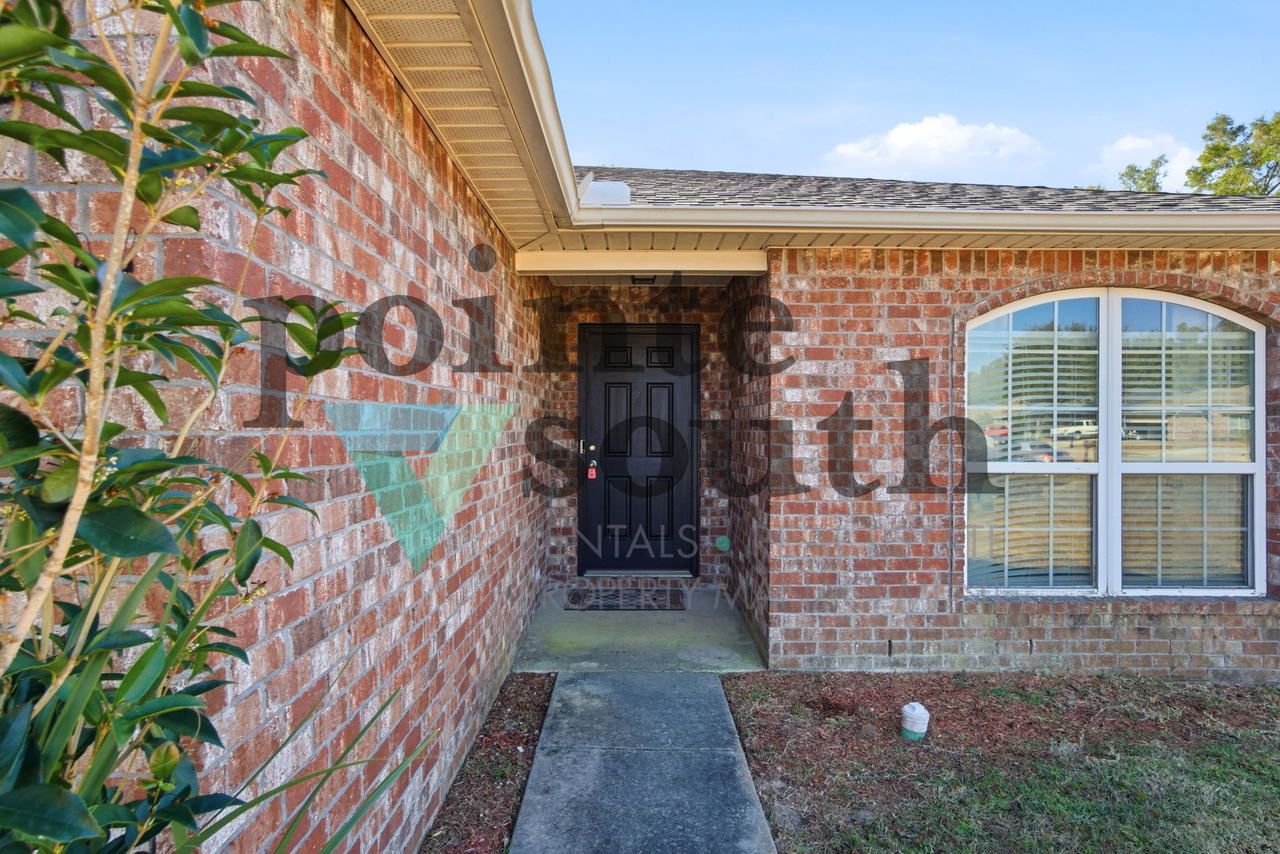 8105 Nalo Creek Loop - Photo 4 of 36