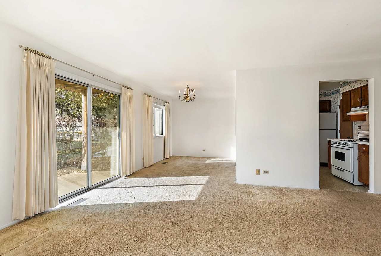 609 Berkley Ct #X1 - Photo 5 of 12