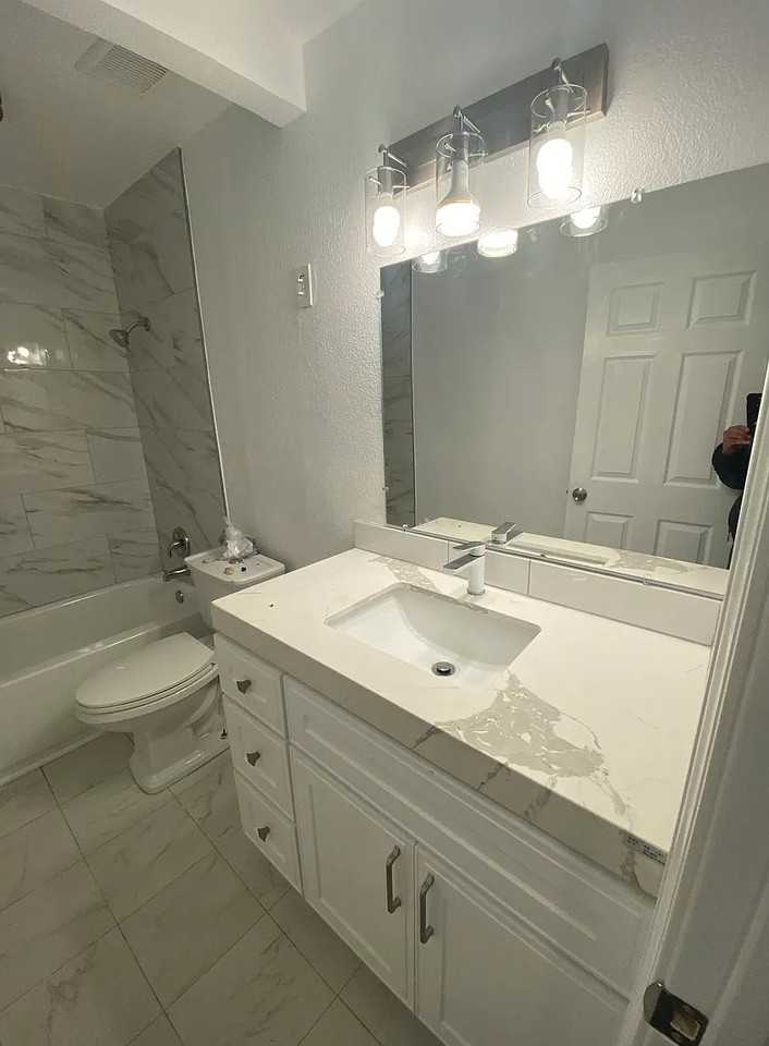 1362 Del Rio Cir #B - Photo 7 of 7