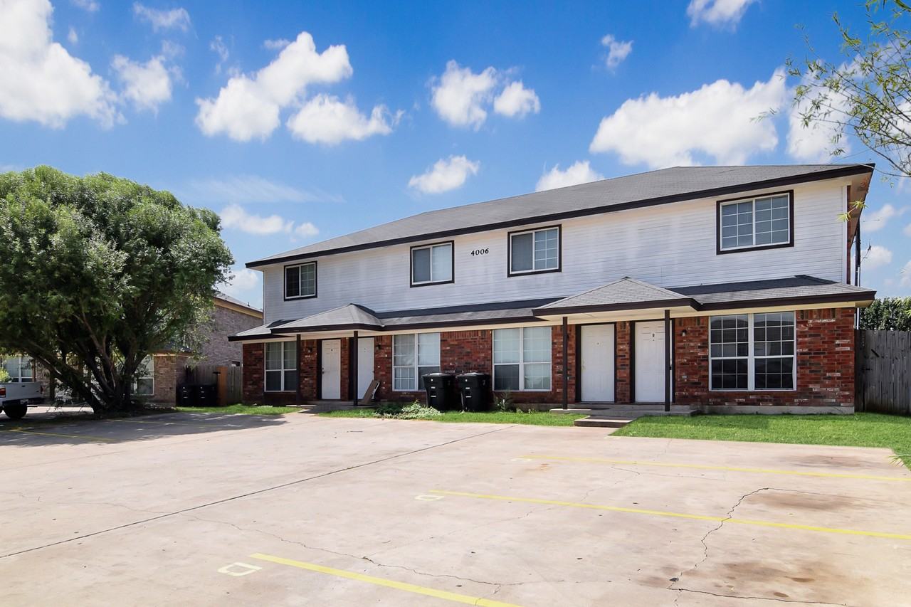 4006 Pilgram Dr - Photo 2 of 8