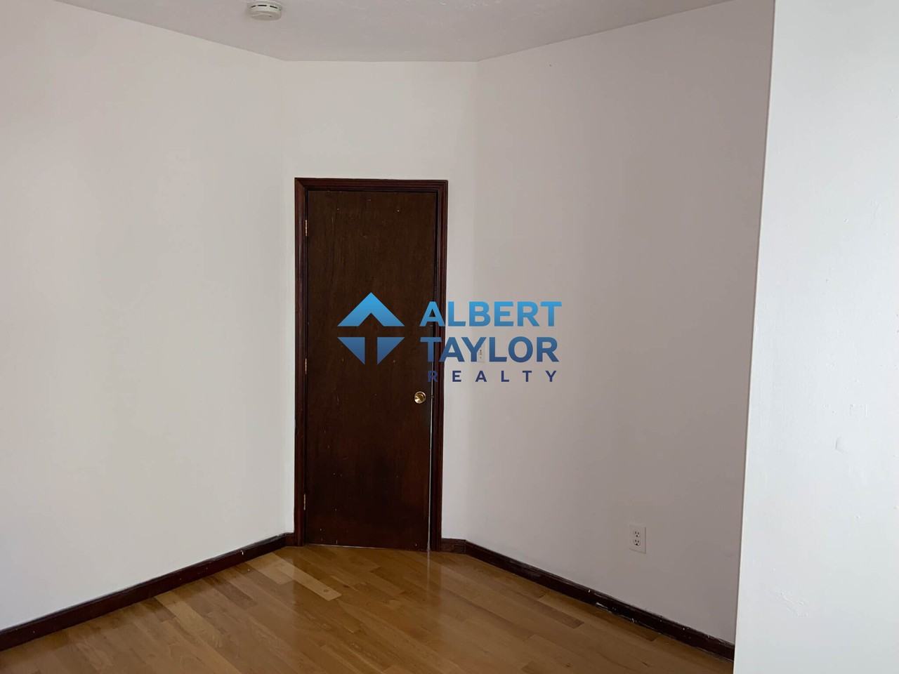 89 Sheridan St #1 - Photo 5 of 26