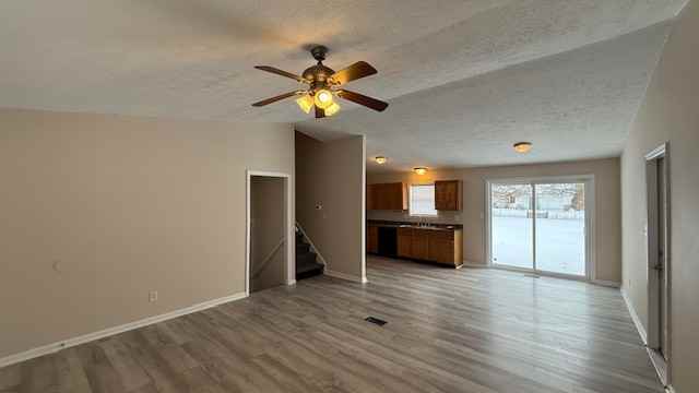 5933 Dollar Hide South Dr - Photo 4 of 16