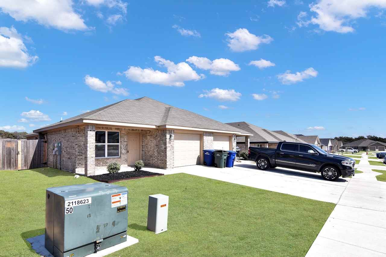 313 Lost Trl - Photo 2 of 18