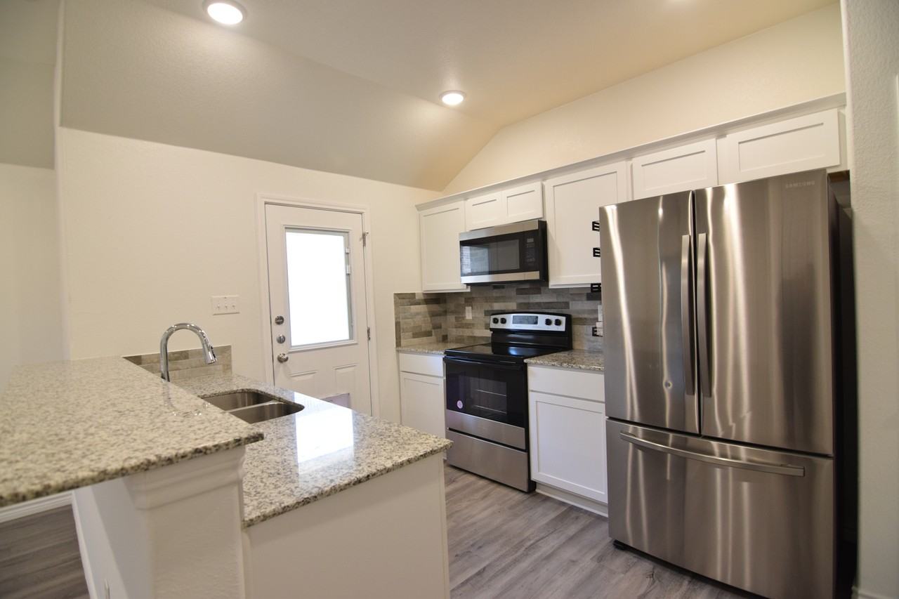 313 Lost Trl - Photo 3 of 18