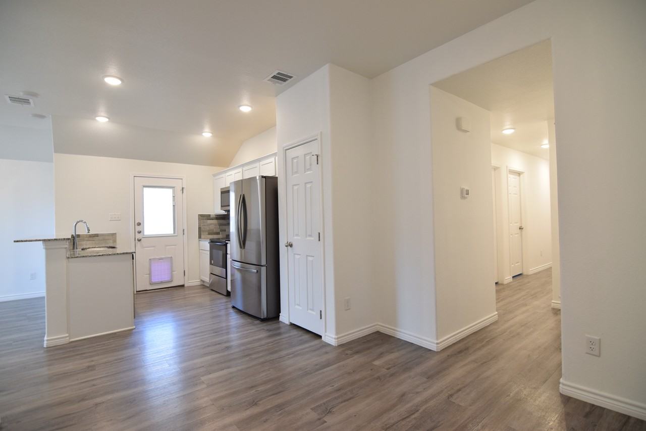 313 Lost Trl - Photo 5 of 18