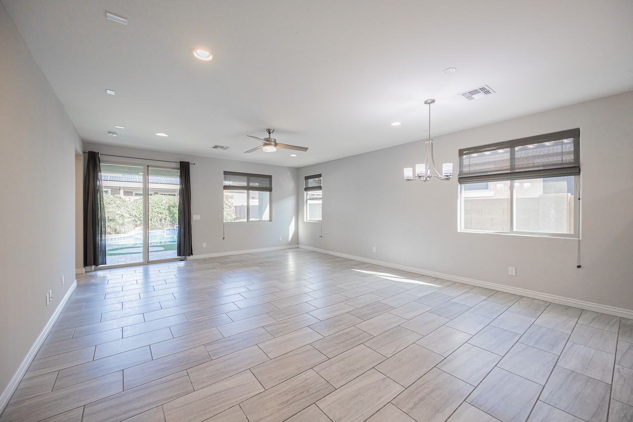 2612 W Perola Dr - Photo 4 of 33