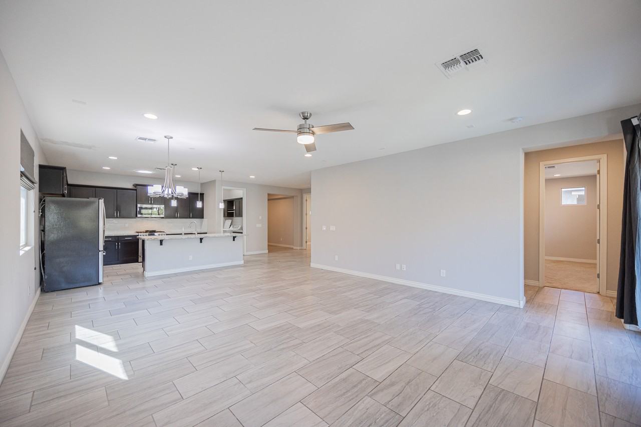 2612 W Perola Dr - Photo 6 of 33