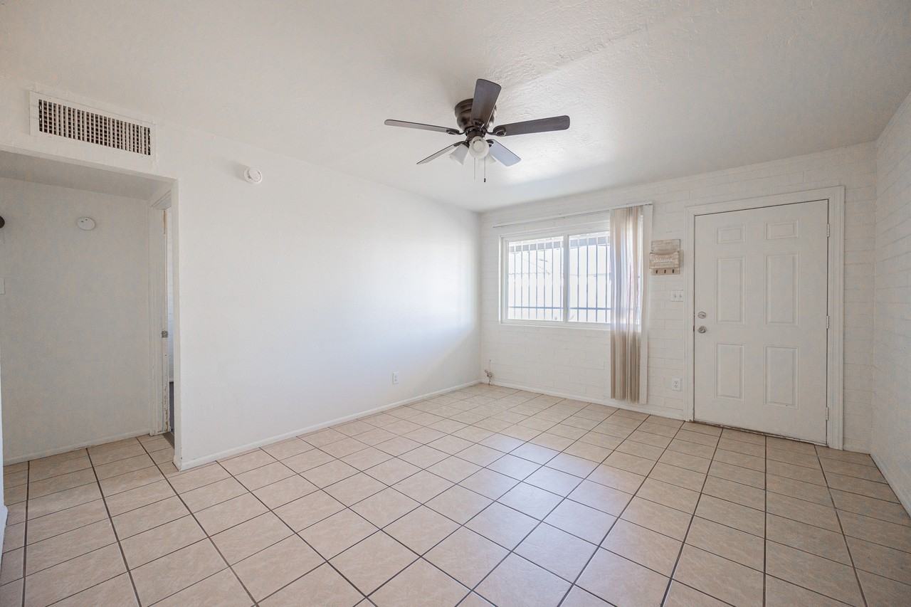 1915 N 26Th Place - Photo 6 of 46