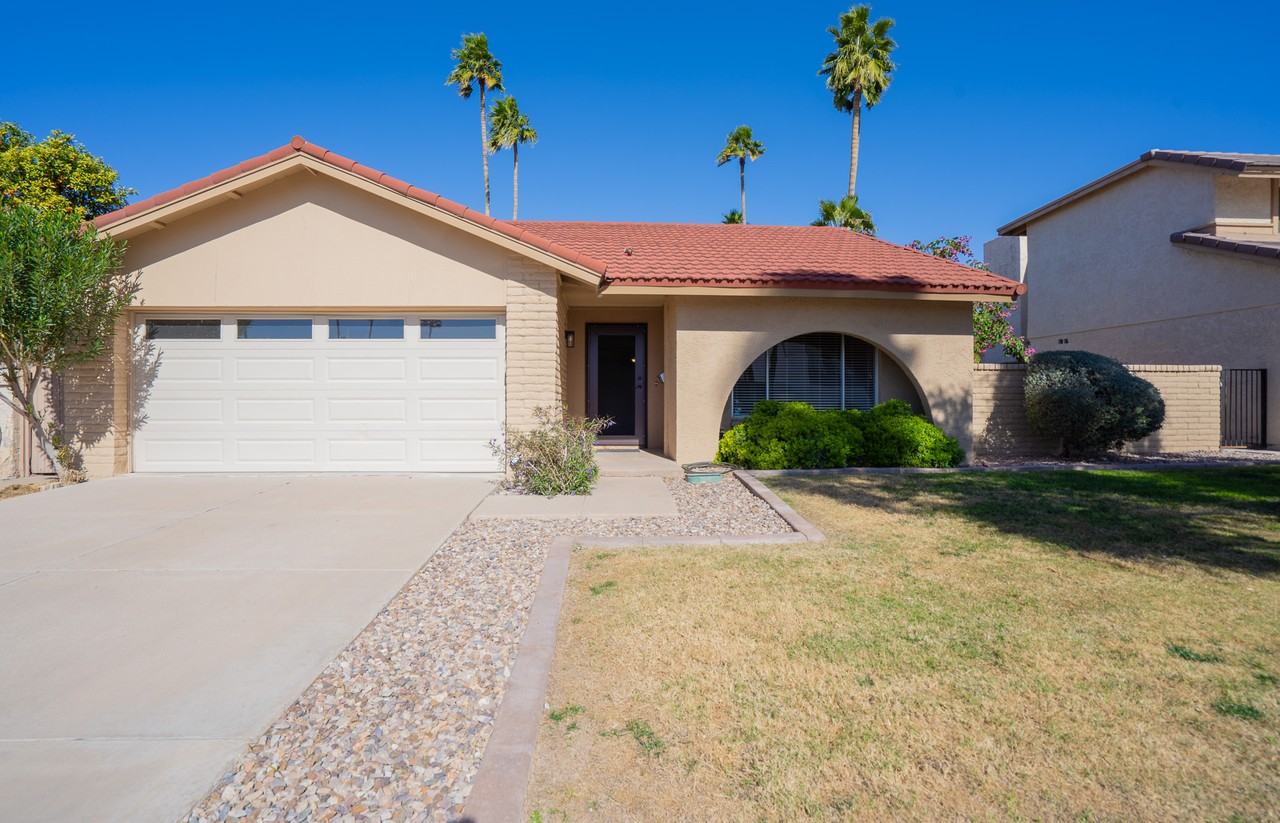 1610 E Windjammer Way - Photo 2 of 38