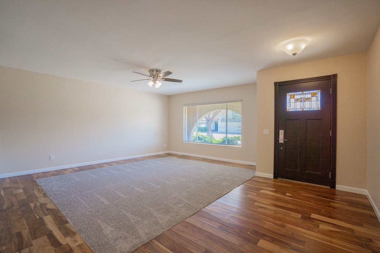 1610 E Windjammer Way - Photo 6 of 38