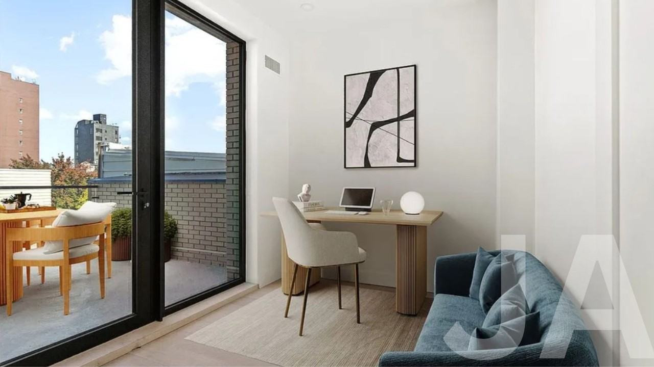 206 Withers St - Photo 2 of 9