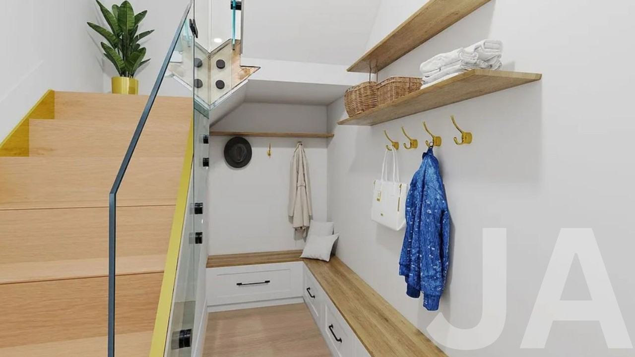 206 Withers St - Photo 4 of 9