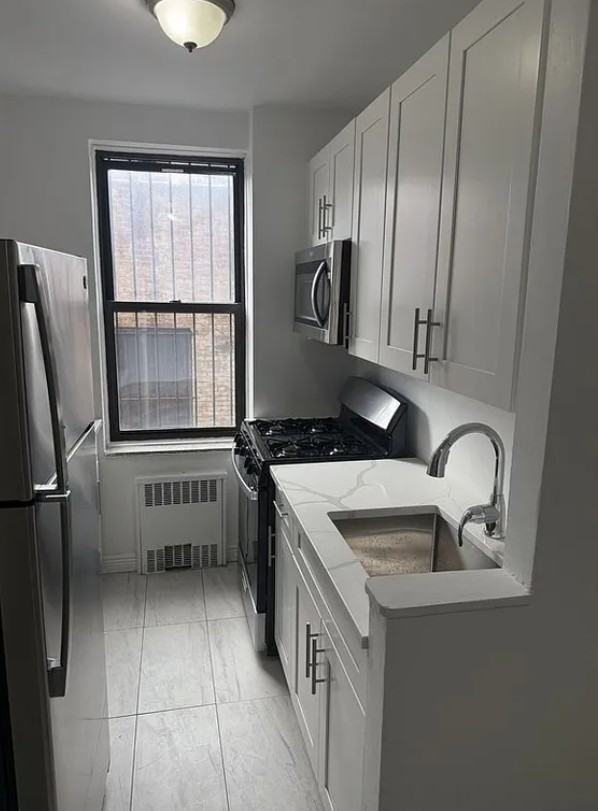 10328 68th Ave - Photo 3 of 10