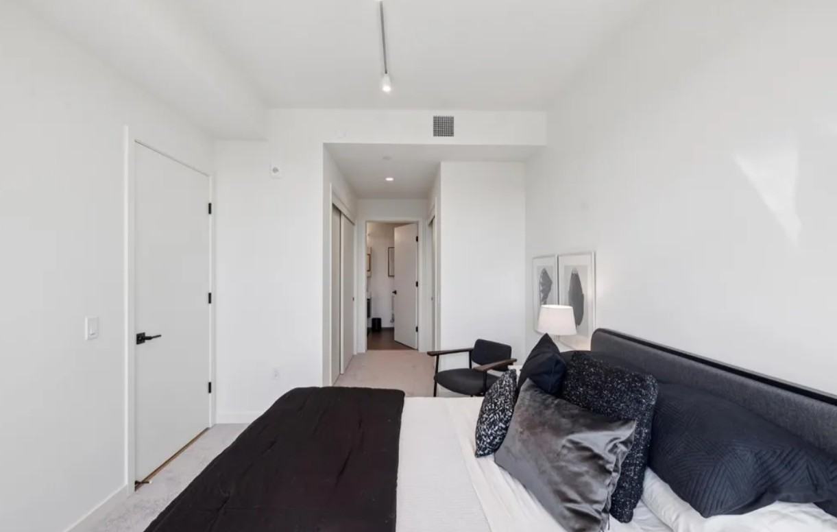 990 Harrison St - Photo 6 of 7