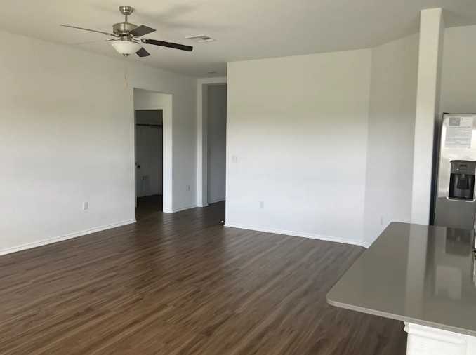 10539 Steinbeck Dr - Photo 2 of 10