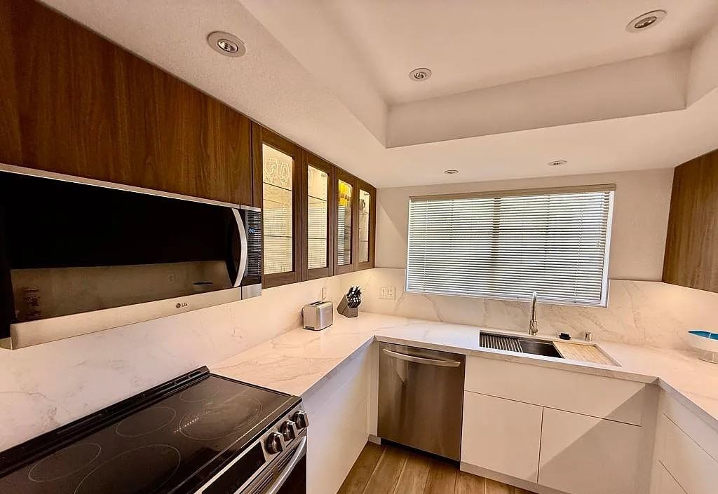 2001 E Camino Parocela - Photo 4 of 6