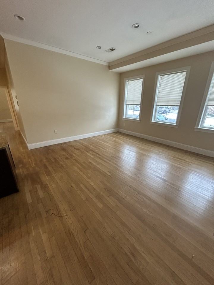 76 Grant St #1D - Photo 2 of 14