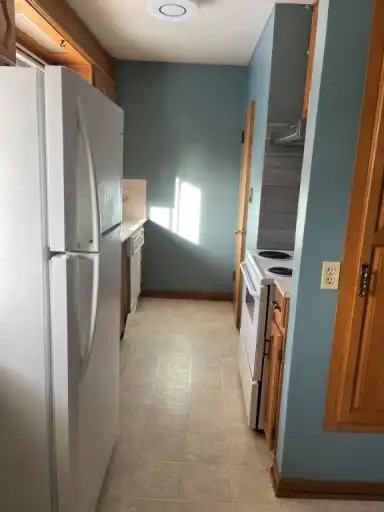 10122 83 St Nw - Photo 5 of 19