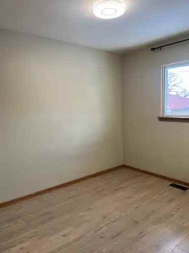 10122 83 St Nw - Photo 7 of 19