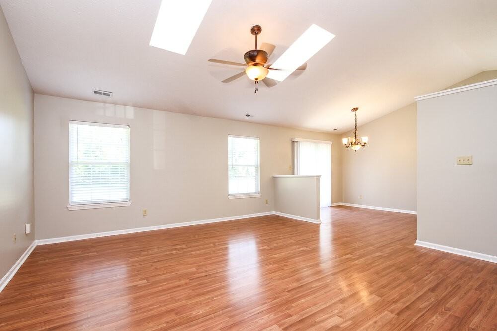 8165 Shortleaf Ct - Photo 3 of 16