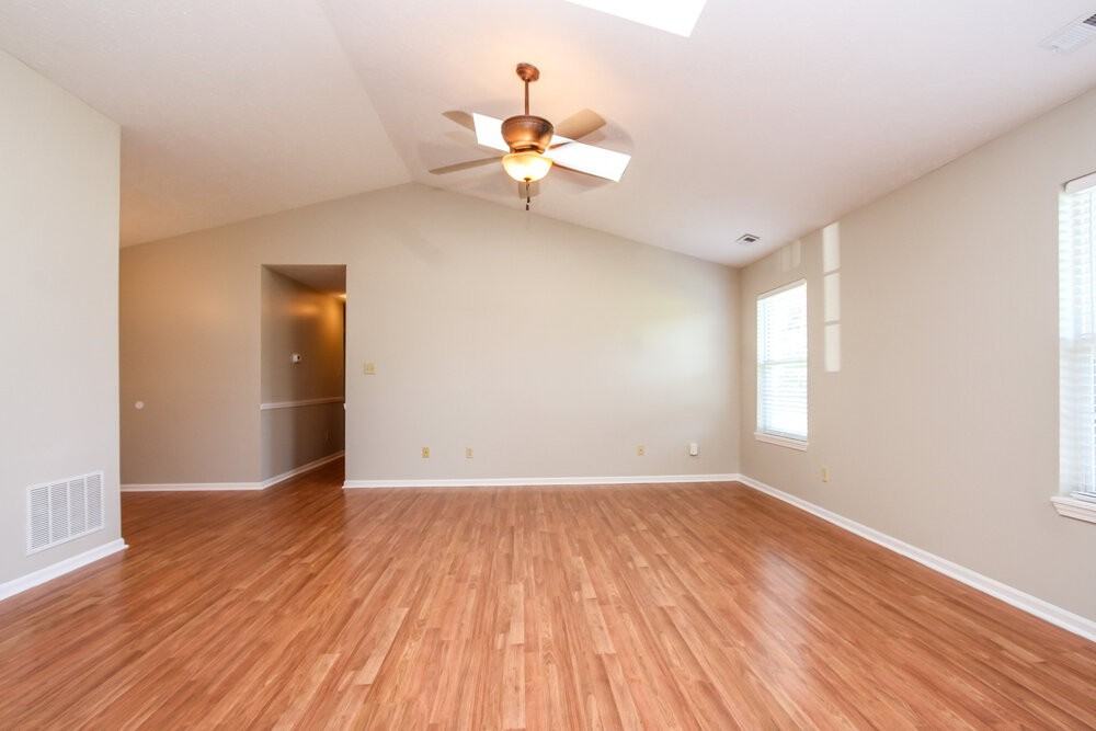 8165 Shortleaf Ct - Photo 4 of 16