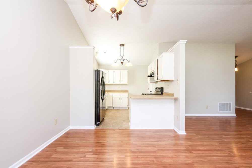 8165 Shortleaf Ct - Photo 5 of 16