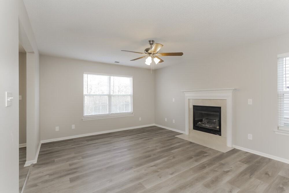 10524 Pickerel Ln - Photo 6 of 17